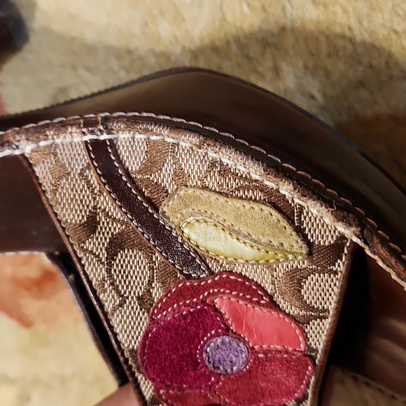 COACH Katalina, brown leather sandal, size 7. - Picture 8 of 11